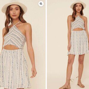 Promesa Large Tie around neck dress!